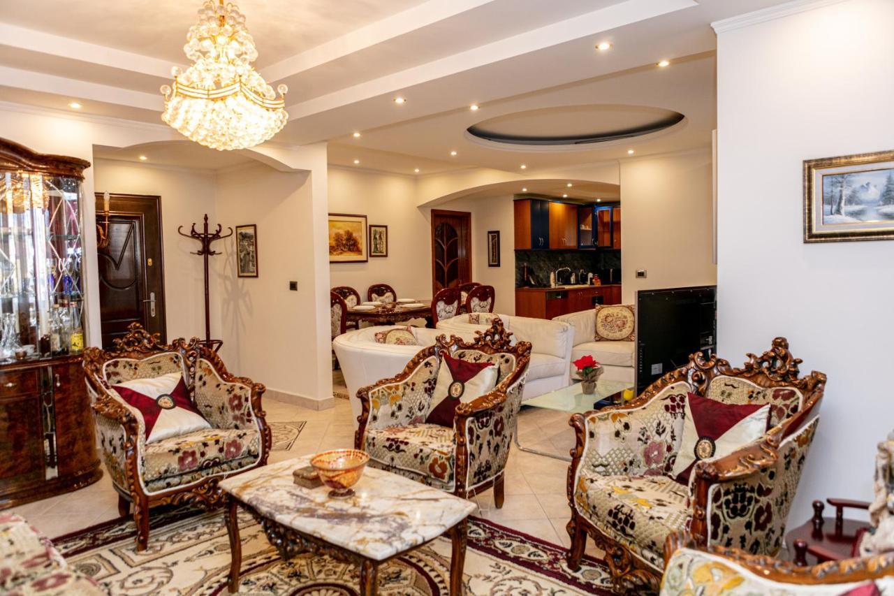 Apartment Spacious Paradise - 3br In The Heart Of